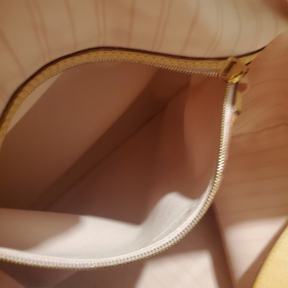 Authentic Louis Vuitton Delightful MM - Picture 8 of 12